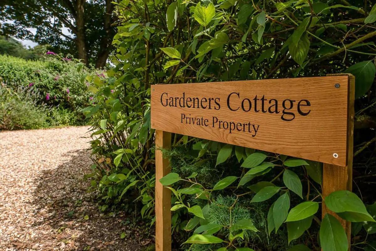 Gardener'S Cottage In Nowton Park, Bury St Edmunds - Pass The Keys Bury St. Edmunds Exterior foto